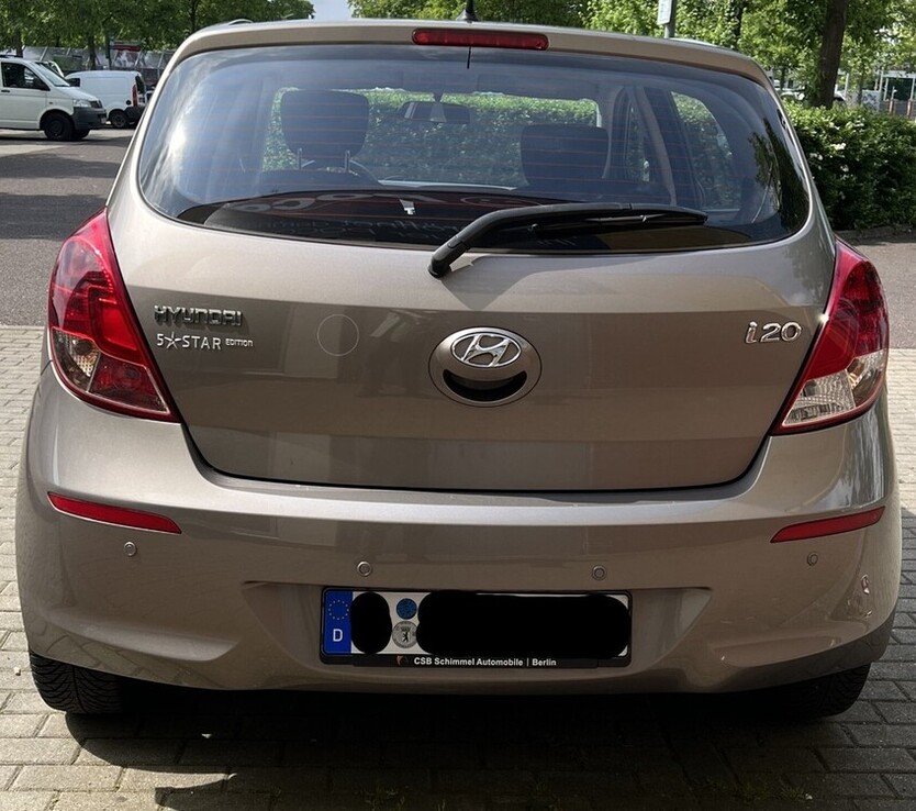 i20