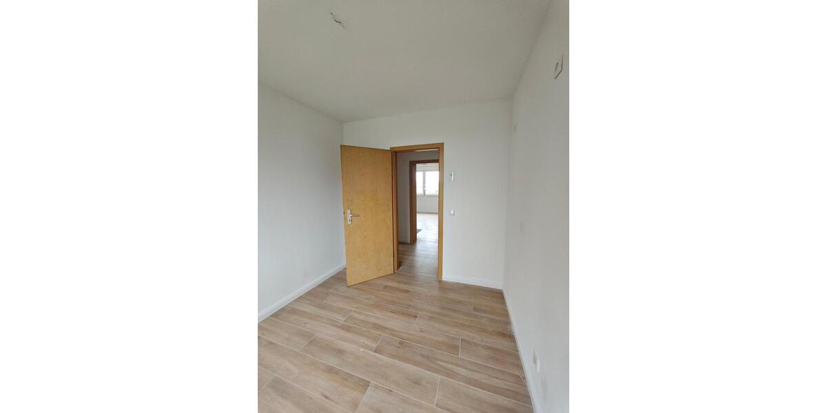 Attraktive neu renovierte 3 Zimmer Wohnung 70m² in Kloster Lehnin 3 zimmer