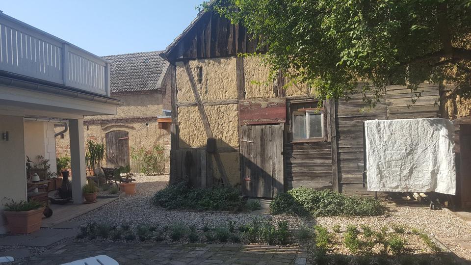 Landhaus m. 2700qm Sommergarten ca.20min südl.v. Berlin u.Potsdam 8 zimmer