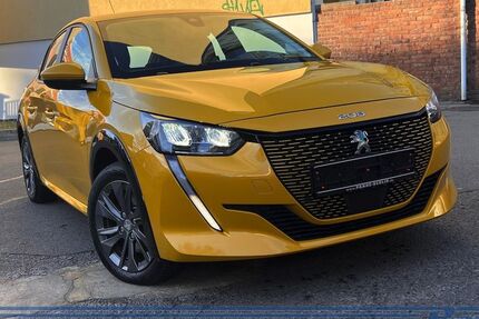 Peugeot 208 47.070 km 12.990 &euro; Berlin - Pankow 13187
