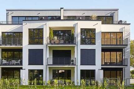 Haus Stahnsdorf - 59 Zimmer, 2.680 m&sup2;, 15.900.000&euro; | Angebot:26398486