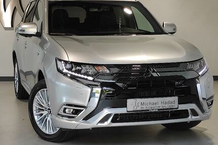 Mitsubishi Plug-in Hybrid Outlander 62.920 km 24.900 € Berlin 12167