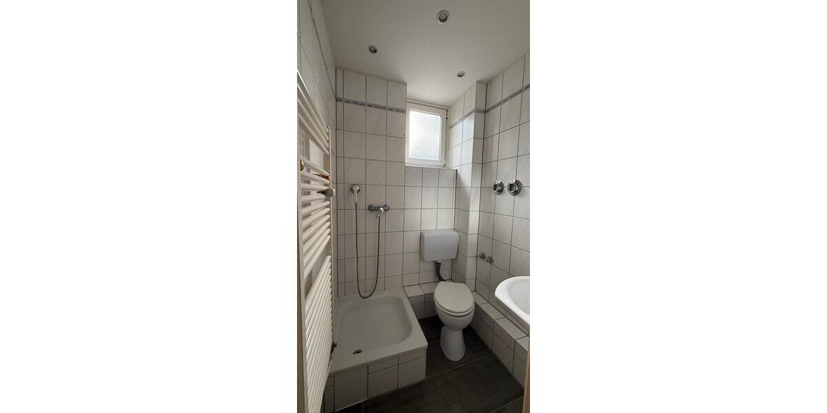 Erdgeschoßwohnung Berlin Charlottenburg-Wilmersdorf - 1 Zimmer, 26 m&sup2;, 195.000&euro; | Angebot:26130411