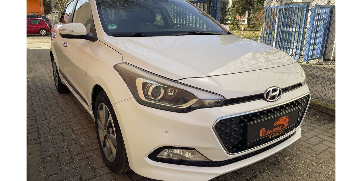 Hyundai i20 93.432 km 9.990 &euro; Berlin 12107