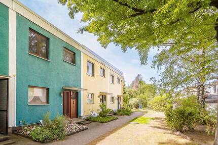 Familienfreundliches Reihenmittelhaus in Lichterfelde mit Garage 4 zimmer