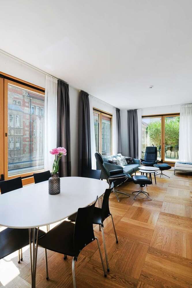 Wohnung zum Mieten in Berlin 2.100 € 100 m²