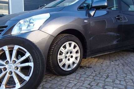 Toyota Verso 202.561 km 5.400 &euro; Falkensee 14612