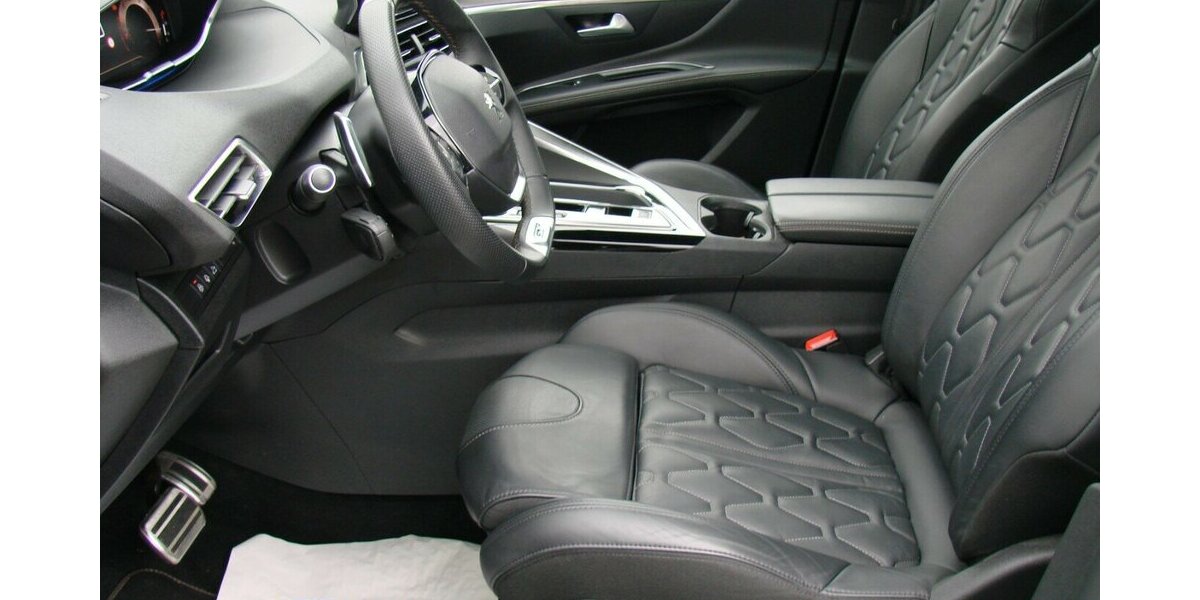 Peugeot 5008 1.2 PureTech 130, GT-Line Leder ACC Navi Pano 30.873 km 29.980 € Falkensee 14612