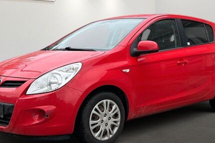 Hyundai i20 161.641 km 4.999 &euro; Berlin 12681