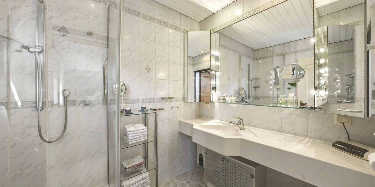 Mehrfamilienhaus, Wohnhaus Berlin Lichterfelde - 9 Zimmer, 355 m&sup2;, 995.000&euro; | Angebot:26362566