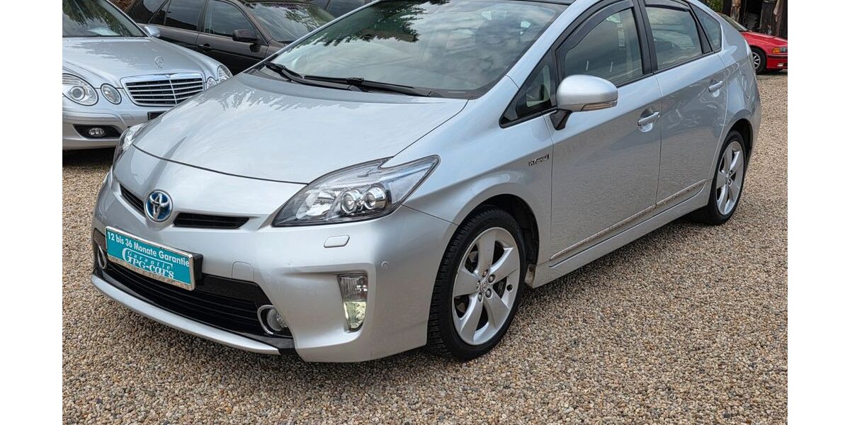 Toyota Prius 98.677 km 12.999 € Berlin 13589