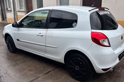 Renault Clio 167.000 km 2.500 &euro; Berlin 12487