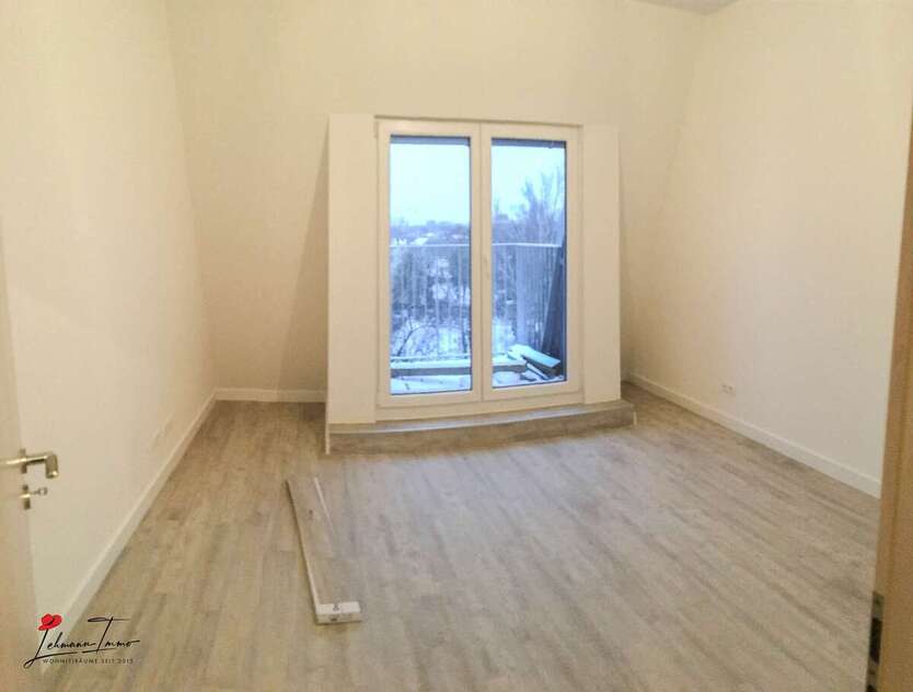 Stilvoller Dachgeschoss-Traum mit zwei Dachterrassen – bezugsfreie 2-Zimmer-Wohnung in Berlin-Grünau 2 zimmer