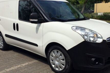Opel Combo 133.000 km 8.211 &euro; Berlin 13597