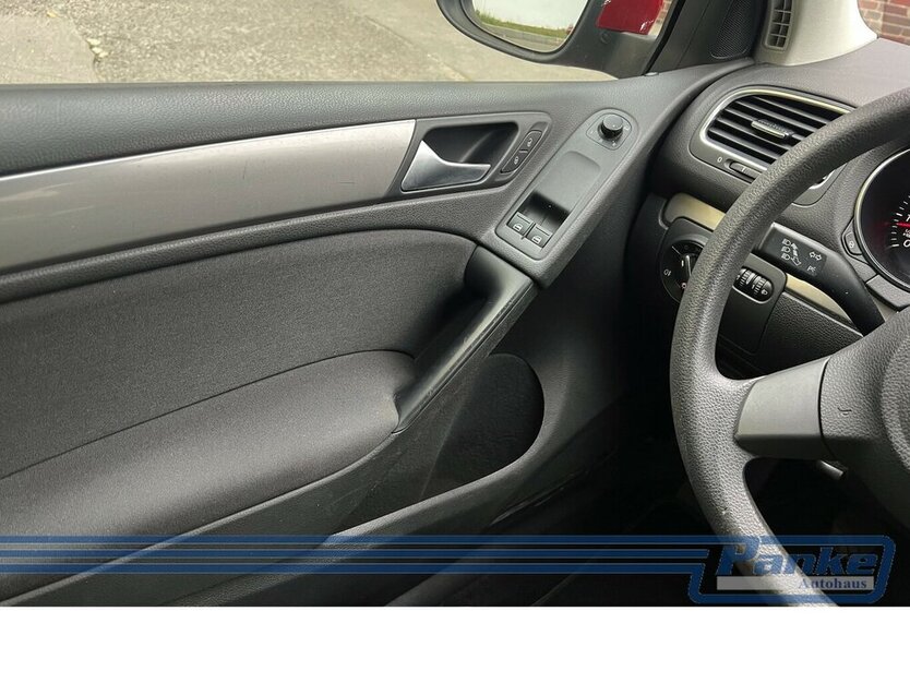 VW Golf Trendline 1.4*2Hand*8Reifen*Klima*Zahnriem 157.606 km 4.990 € Berlin 13187