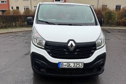 Renault Trafic 200.000 km 7.400 &euro; Berlin 12101
