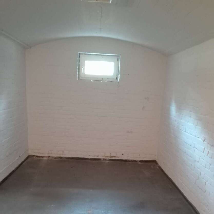 Halle in Potsdam 148,50 € 11 m² zimmer