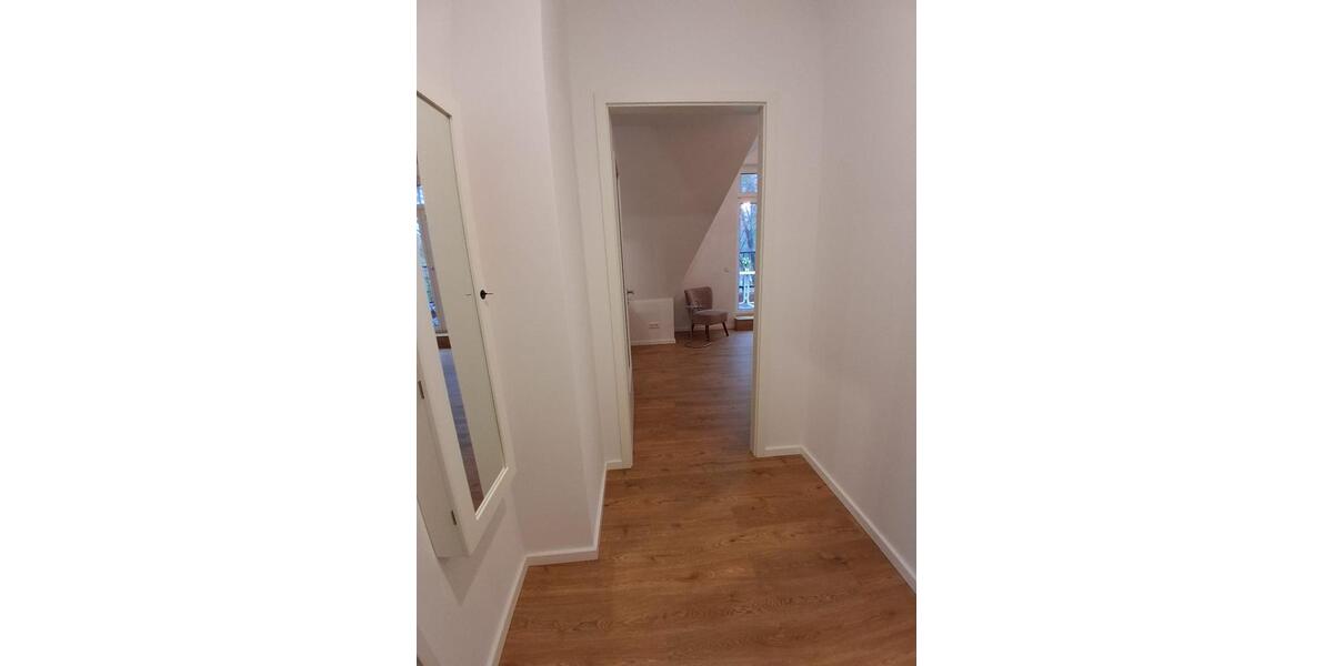 Dachgeschoßwohnung Beelitz - 3 Zimmer, 89 m&sup2;, 1.595&euro; | Angebot:26233443