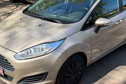 Ford Fiesta 125.000 km 4.990 &euro; Berlin 12249