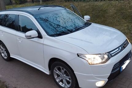 Mitsubishi Outlander 199.000 km 8.500 &euro; Michendorf 14552