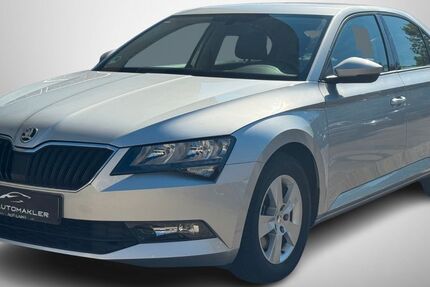 Skoda Superb 88.500 km 12.800 &euro; Potsdam 14480