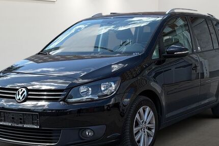 VW Touran 177.577 km 3.999 &euro; Berlin 12681