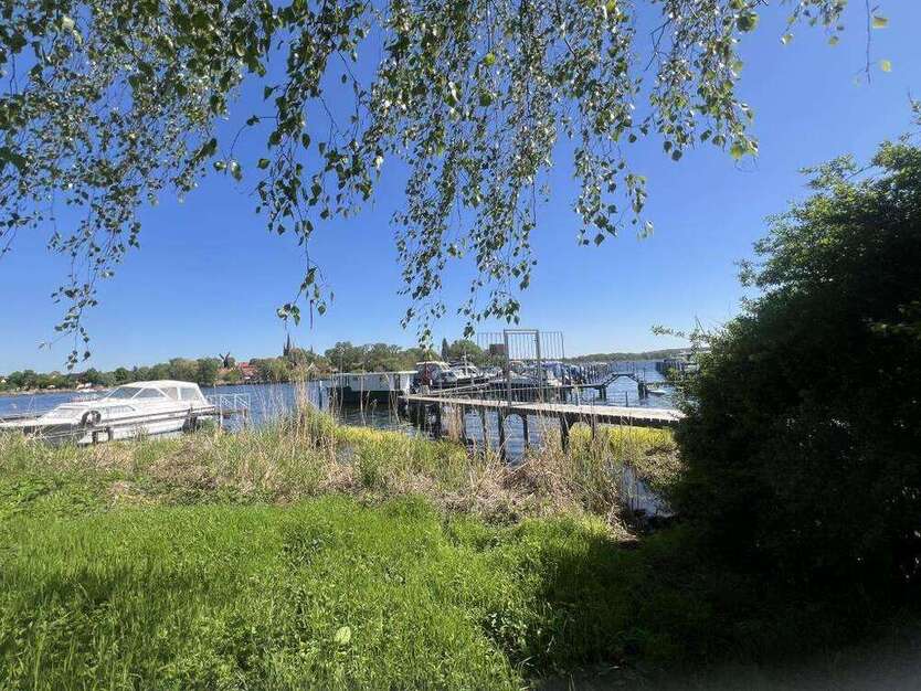 Grundstück zu verkaufen in Werder 950.000 € 1748 m²
