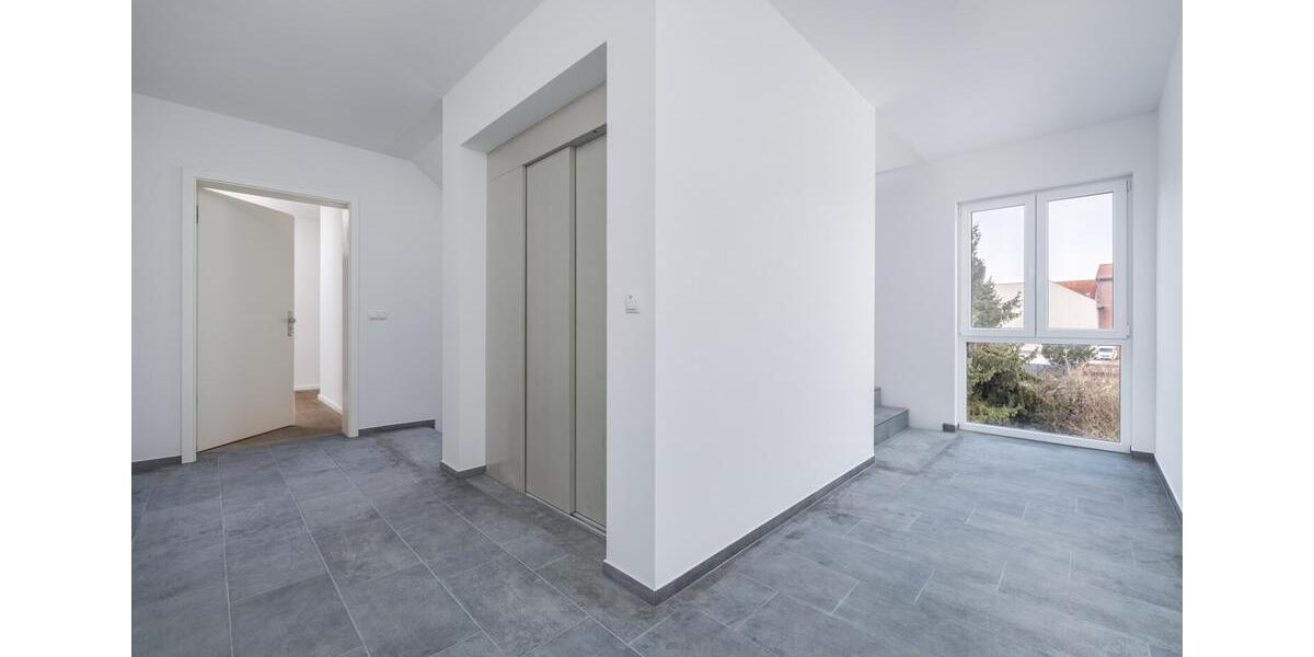 Etagenwohnung Werder (Havel) - 3 Zimmer, 103 m&sup2;, 1.595&euro; | Angebot:26278674