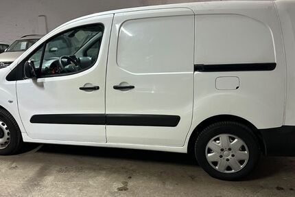 Citroen Berlingo 210.000 km 6.450 &euro; Berlin 13409