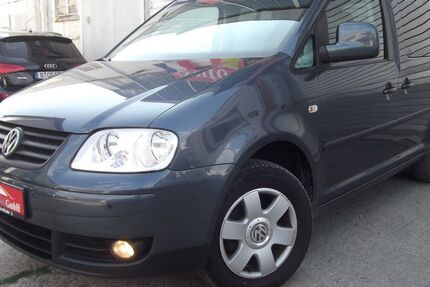 VW Caddy 149.200 km 5.899 &euro; Berlin 12277