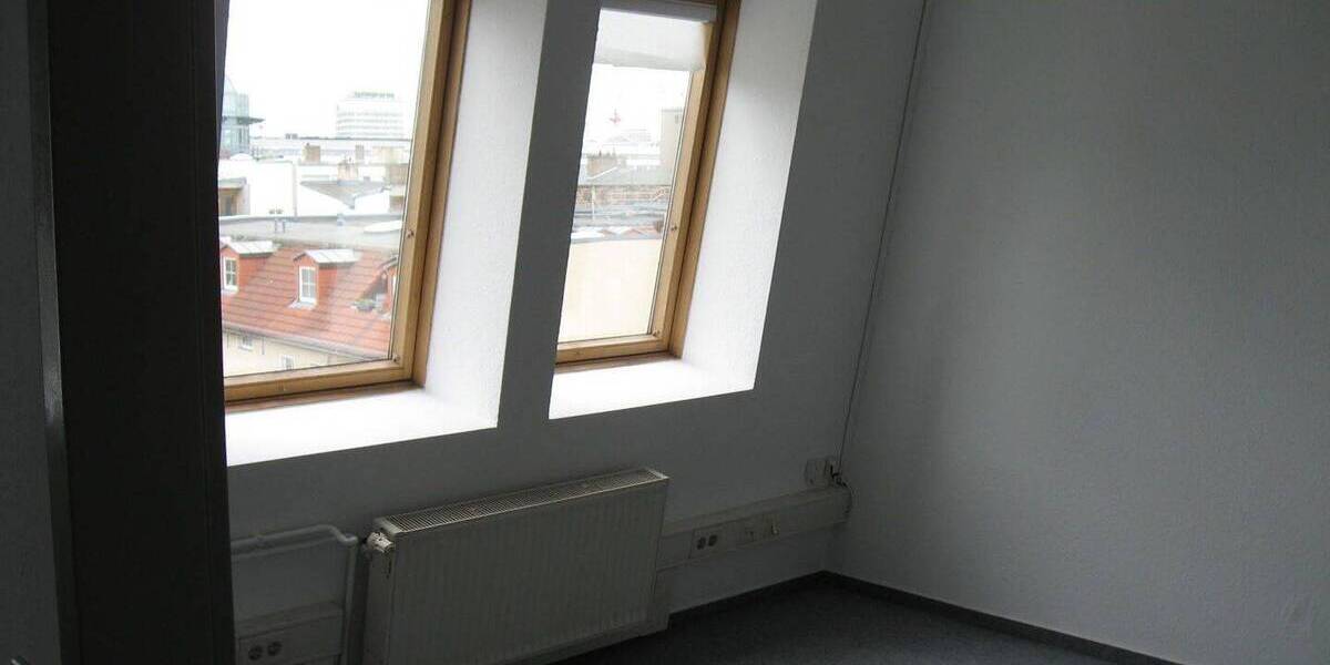 Gewerbeobjekt Berlin Prenzlauer Berg - 7 Zimmer, 194 m&sup2;, 3.492&euro; | Angebot:24180492