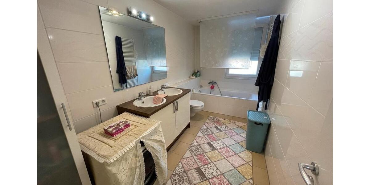 Reihenhaus Berlin Spandau - 5 Zimmer, 142 m&sup2;, 2.500&euro; | Angebot:26406625