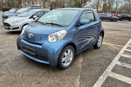Toyota IQ 114.000 km 7.900 &euro; Berlin 14195
