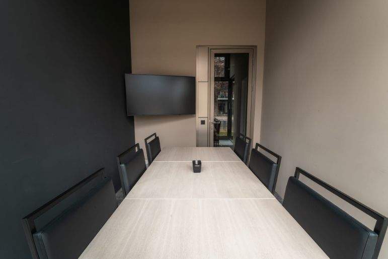 Arbeiten, Netzwerken, Wohlfühlen: Modernes Büro im Potsdamer Co-Working zimmer