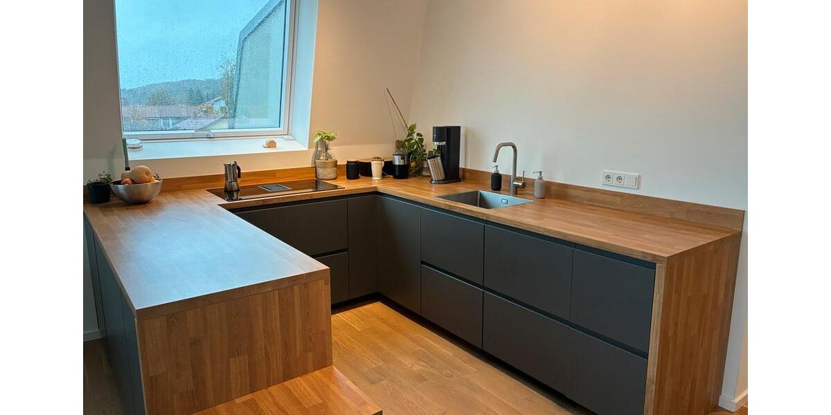 Neuwertige Wohnung für Familie oder WG mit Blick ins Grüne 4 zimmer