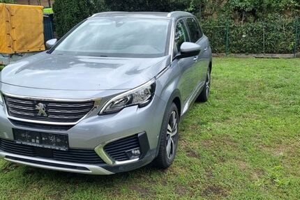 Peugeot 5008 49.036 km 16.500 &euro; Falkensee 14612