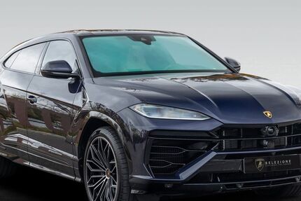 Lamborghini Urus 7.100 km 344.800 € Berlin 13599