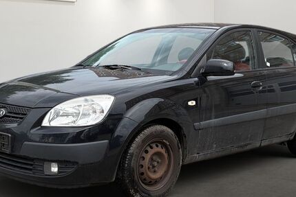 Kia Rio 168.055 km 1.999 &euro; Berlin 12681