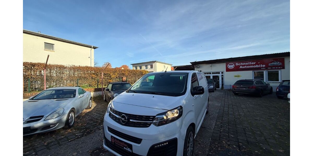 Opel Vivaro 20.000 km 17.900 &euro; Berlin 12557