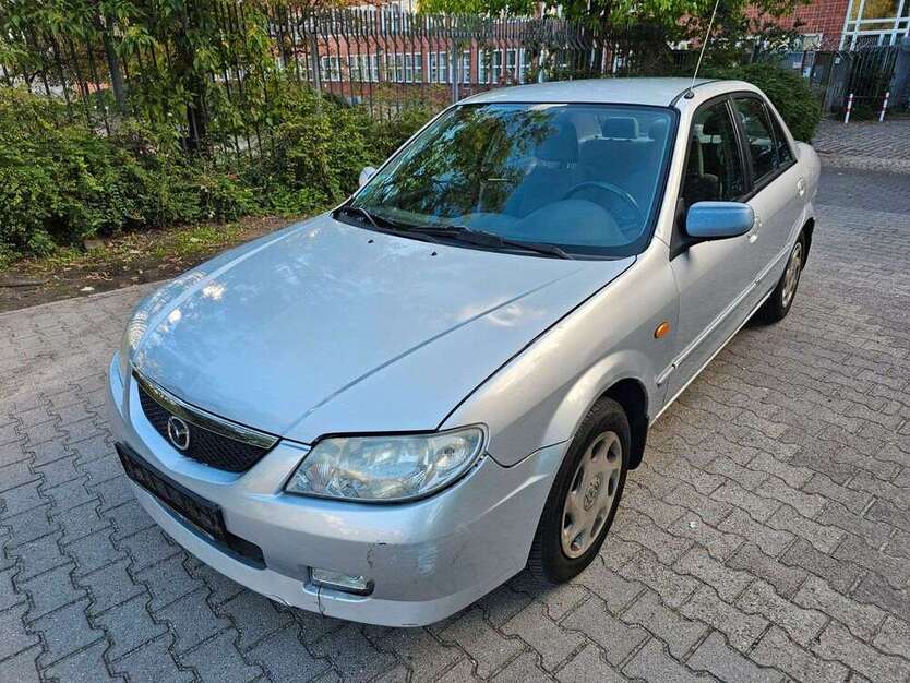 Mazda 323 129.000 km 2.200 € Berlin 13353