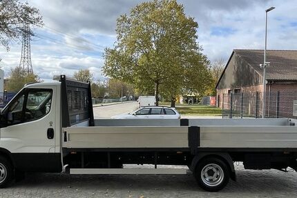 IVECO Andere 218.000 km 22.491 &euro; Berlin 12681