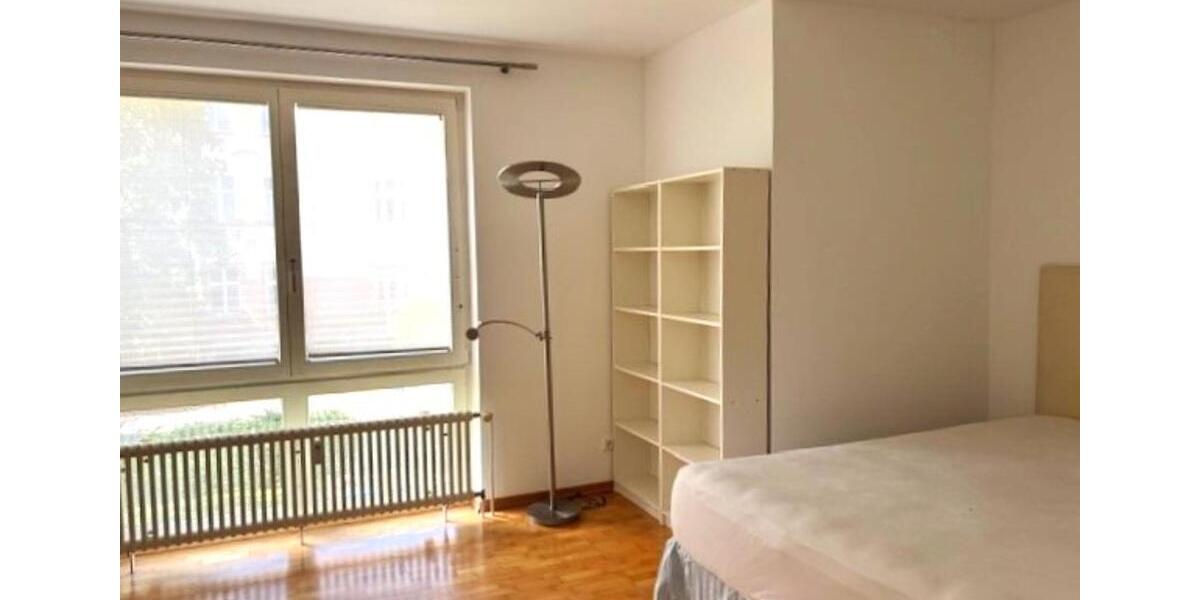 Etagenwohnung Potsdam Berliner Vorstadt - 4 Zimmer, 149 m&sup2;, 2.500&euro; | Angebot:23660029