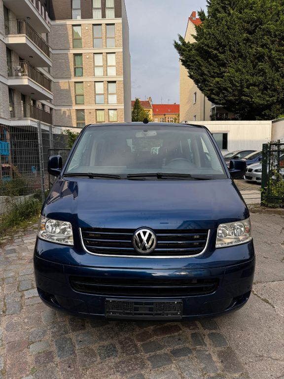 VW T5 Transporter 328.000 km 7.900 € Berlin 13187