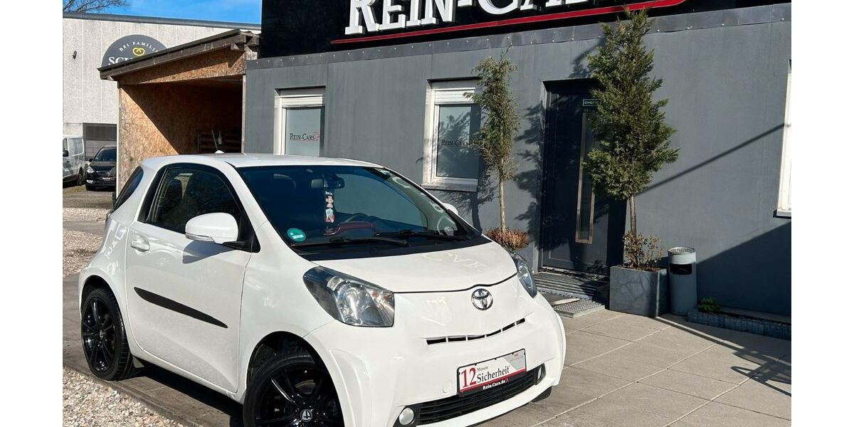 Toyota IQ 83.000 km 7.490 &euro; Berlin 13088