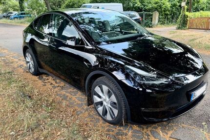 Tesla Model Y 47.400 km 34.900 &euro; Berlin 12524