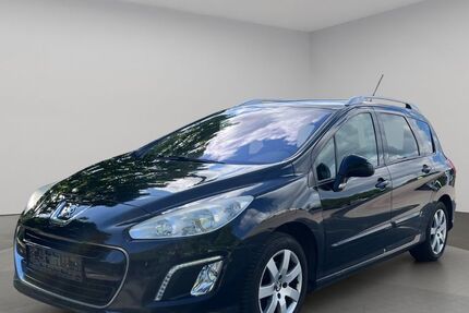 Peugeot 308 129.000 km 4.499 &euro; Berlin 13089