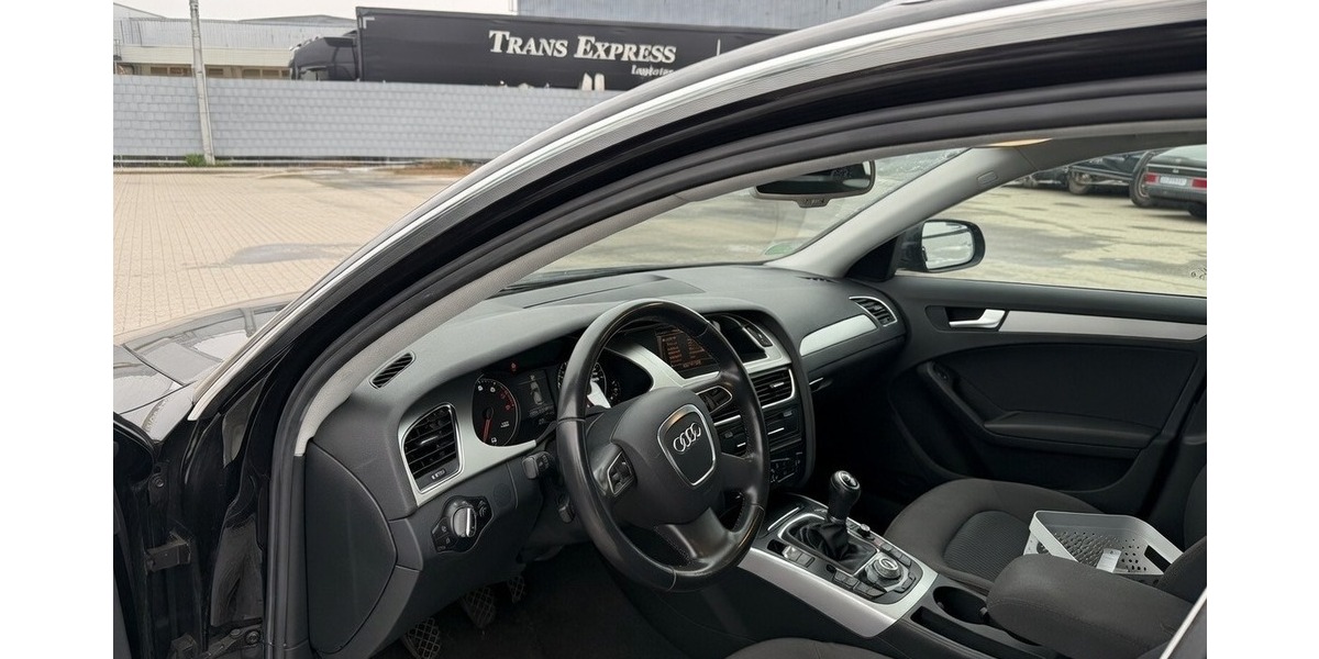 Audi A4 Avant 2,0 TFSI Attraction 1.Besitz 92.374 km 8.700 &euro; Berlin 10247