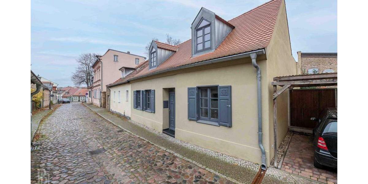 Verkauf im Nießbrauch: 3-Zimmer-Einfamilienhaus mit Innenhof & Remise auf der Insel Werder (Havel) 3 zimmer