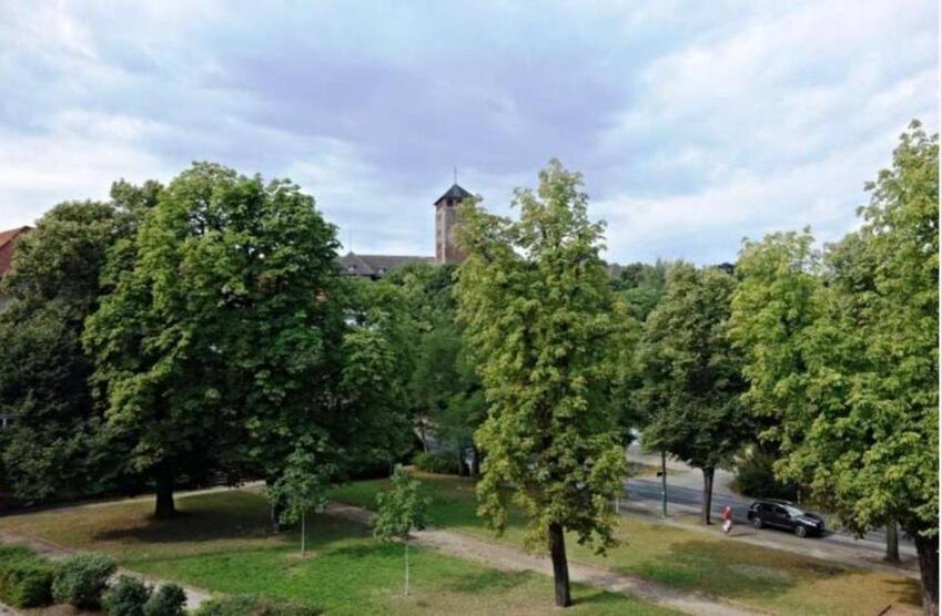 Exklusive Dachgeschosswohnung mit Sonnenterrasse zimmer