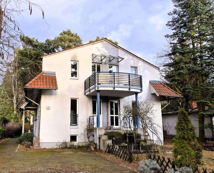 Haus zum Kaufen in Berlin 840.000 € 230 m²